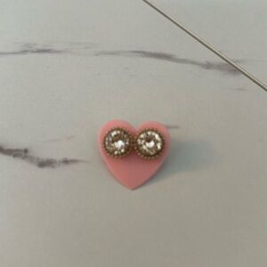 Brand new in box - JOJO Loves MINI BLING in Silk with gold post